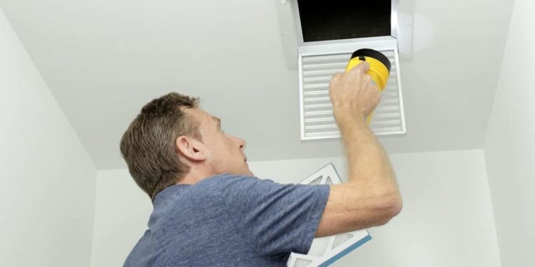 What Are the Advantages of Using Duct Cleaning Services?